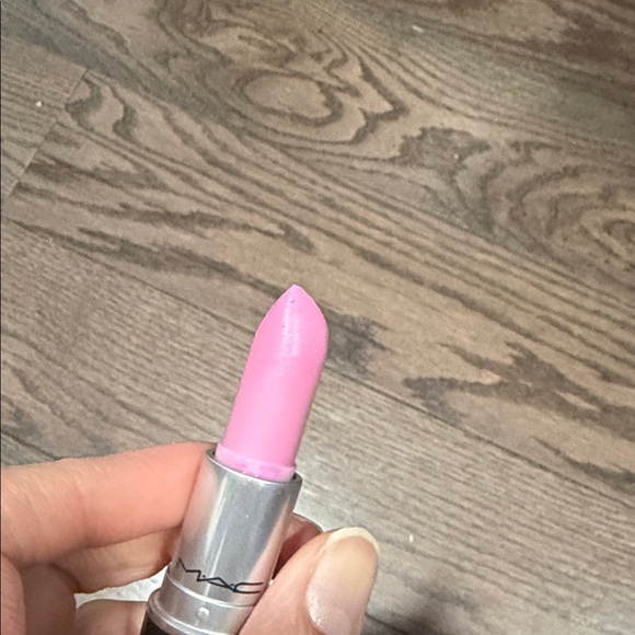 MAC Saint Germain Lipstick - Picture 4 of 4